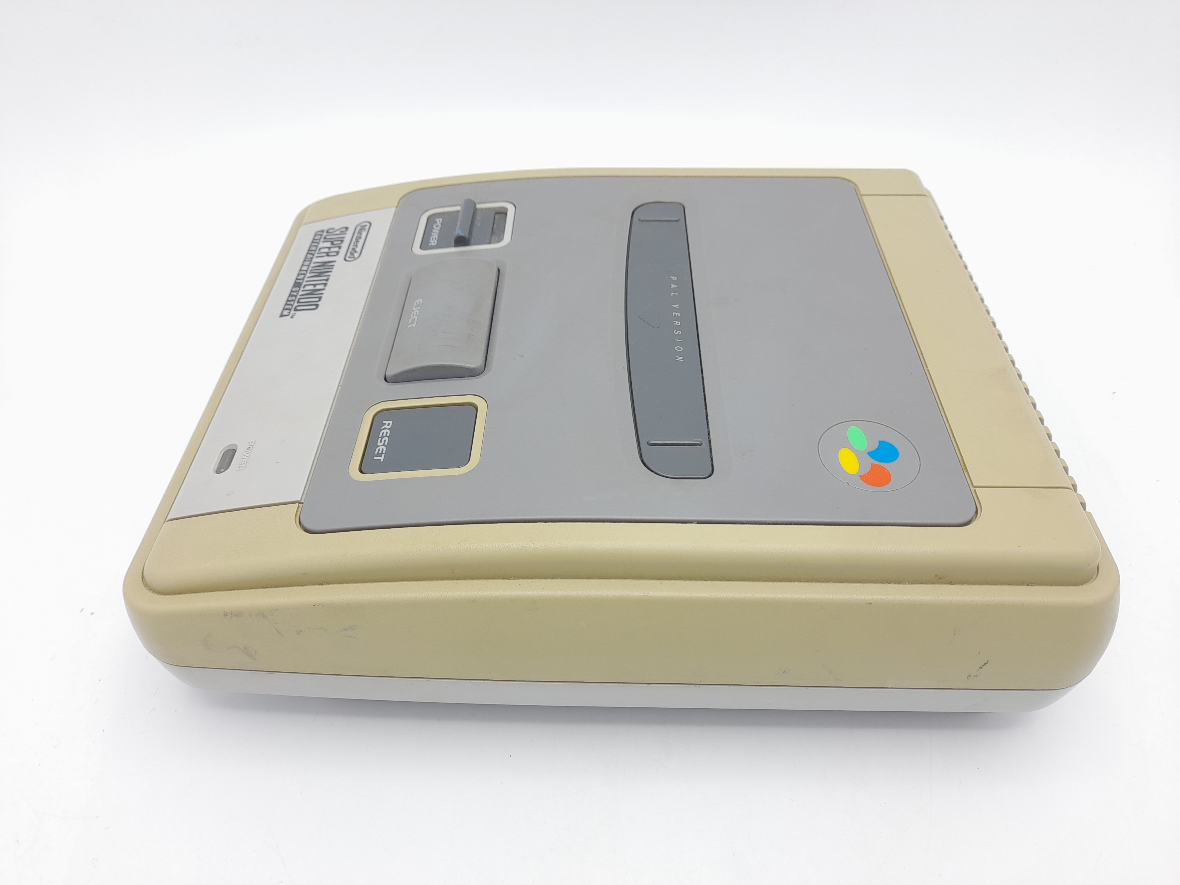 Foto van Super Nintendo Losse Console Verkleurd