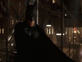 Je speelt in de game als Bruce Wayne, beter bekend als Batman!